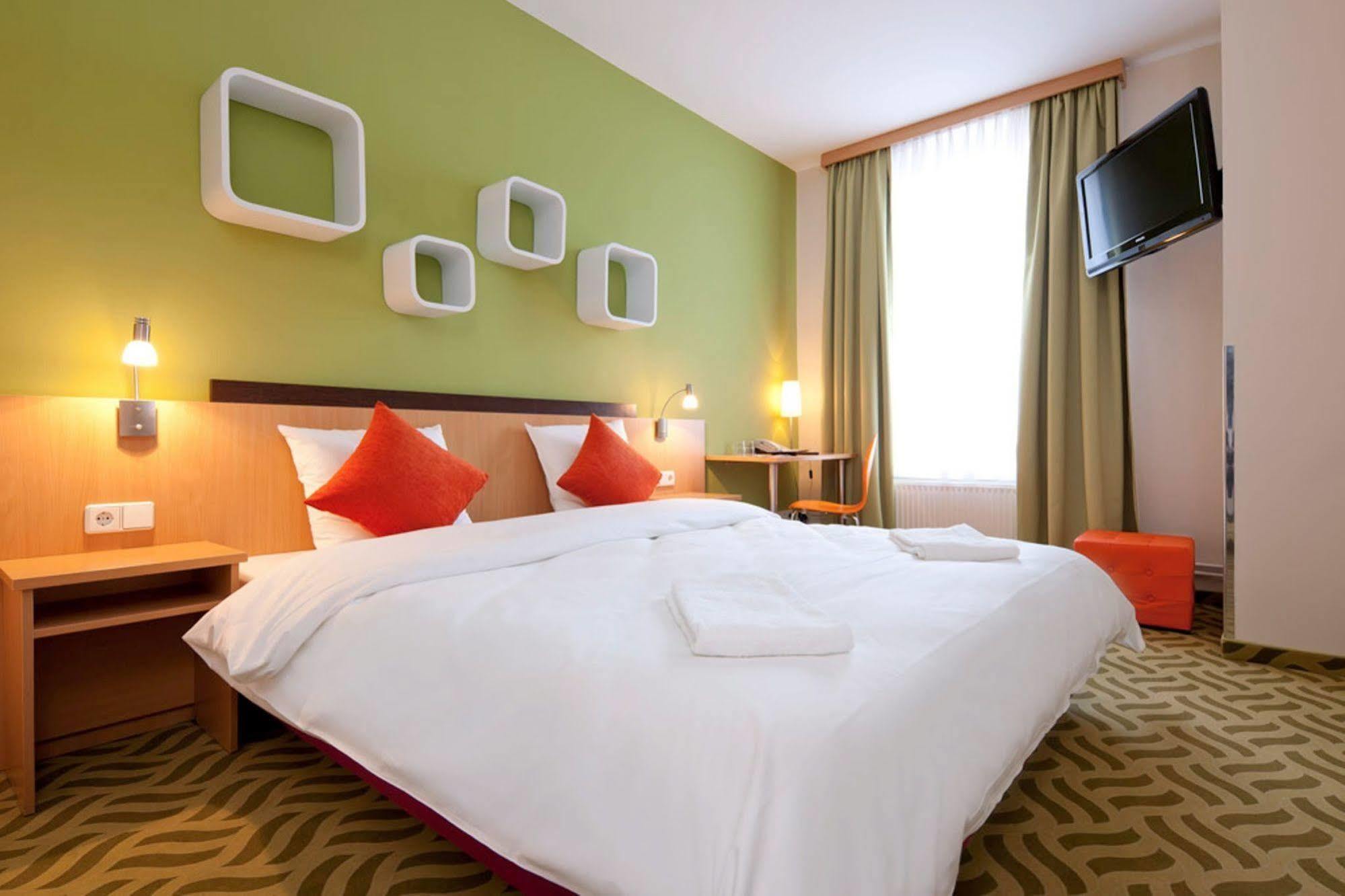 Ibis Styles Berlin City Ost Екстер'єр фото